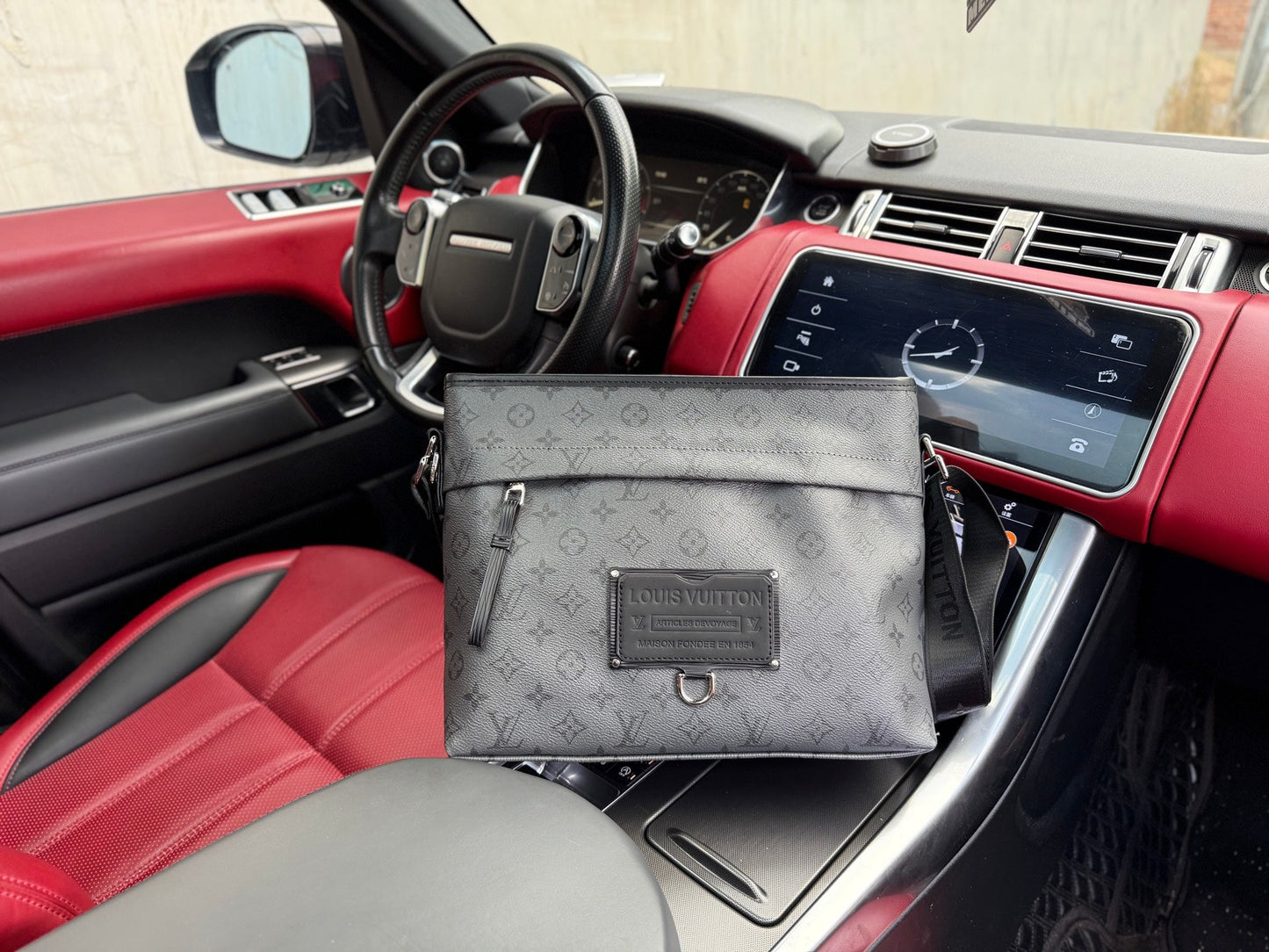 Shoulder Bags