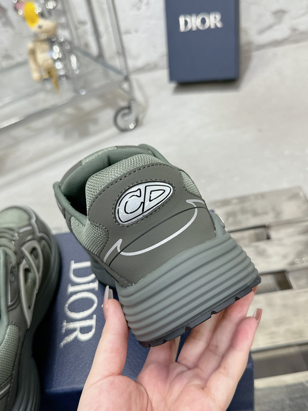 Sneakers