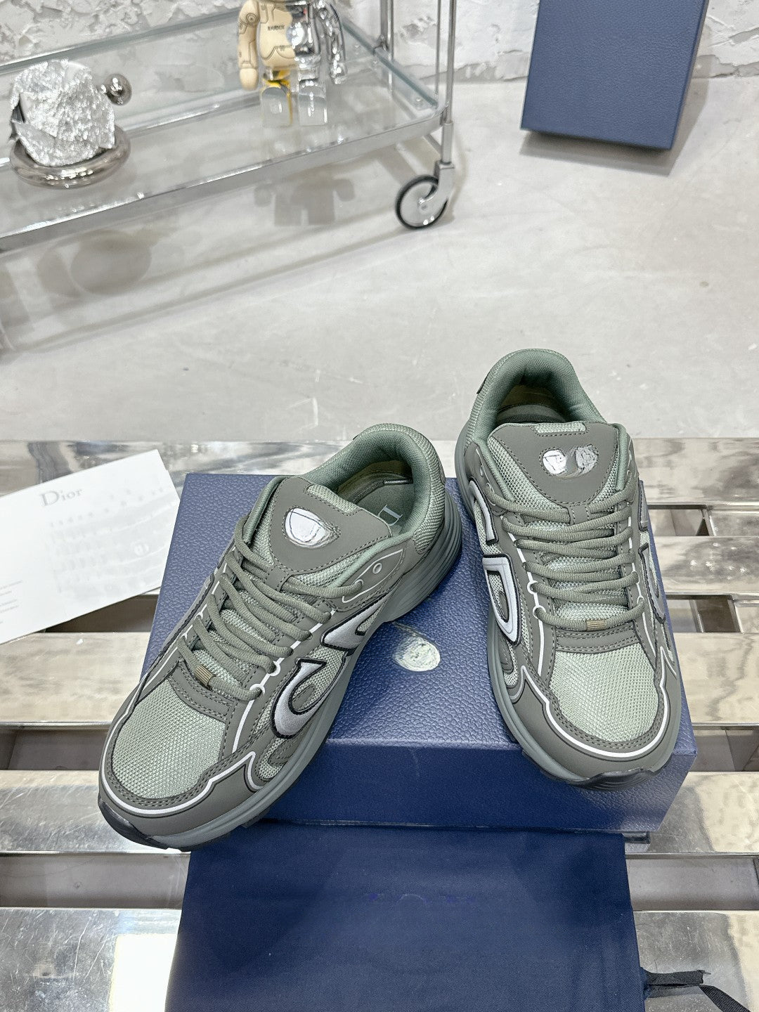 Sneakers