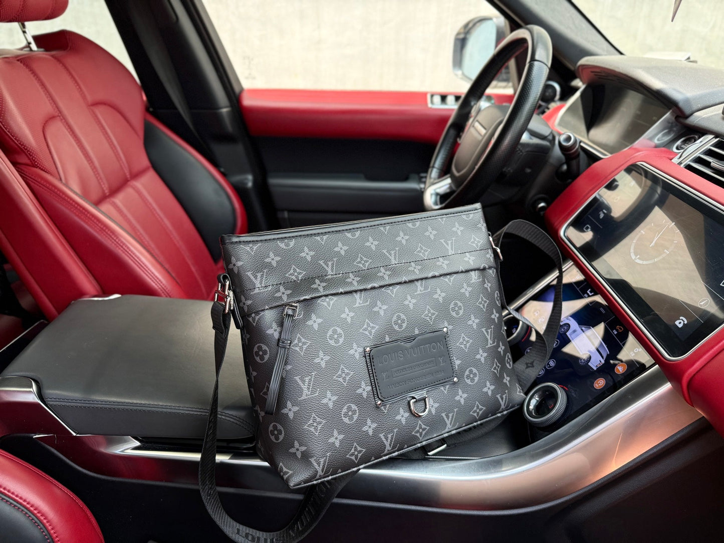 Shoulder Bags