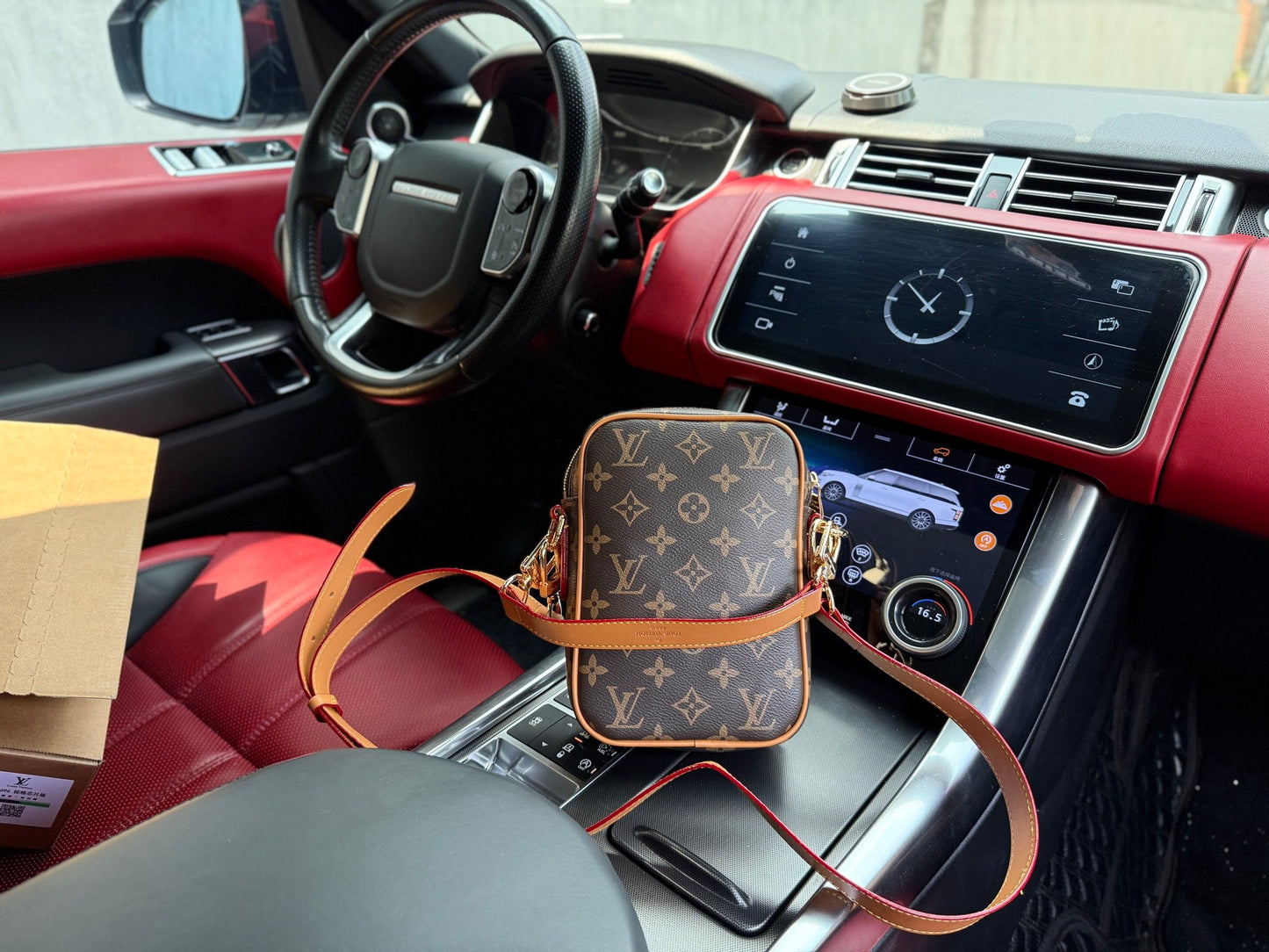 Shoulder Bags
