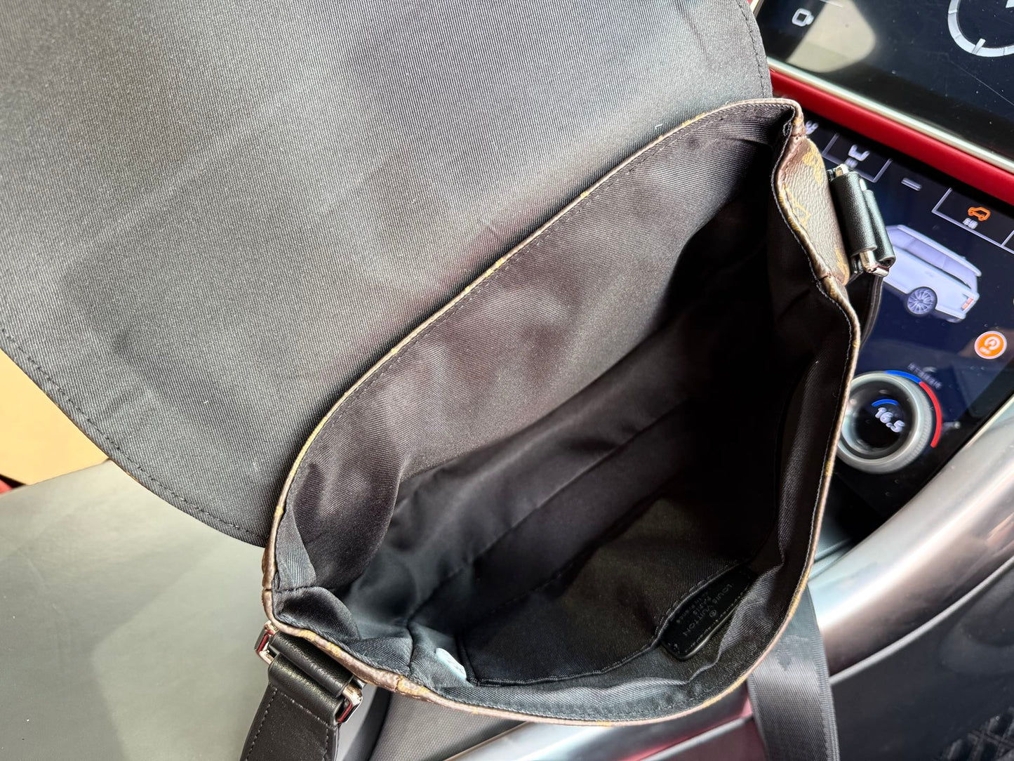 Shoulder Bags