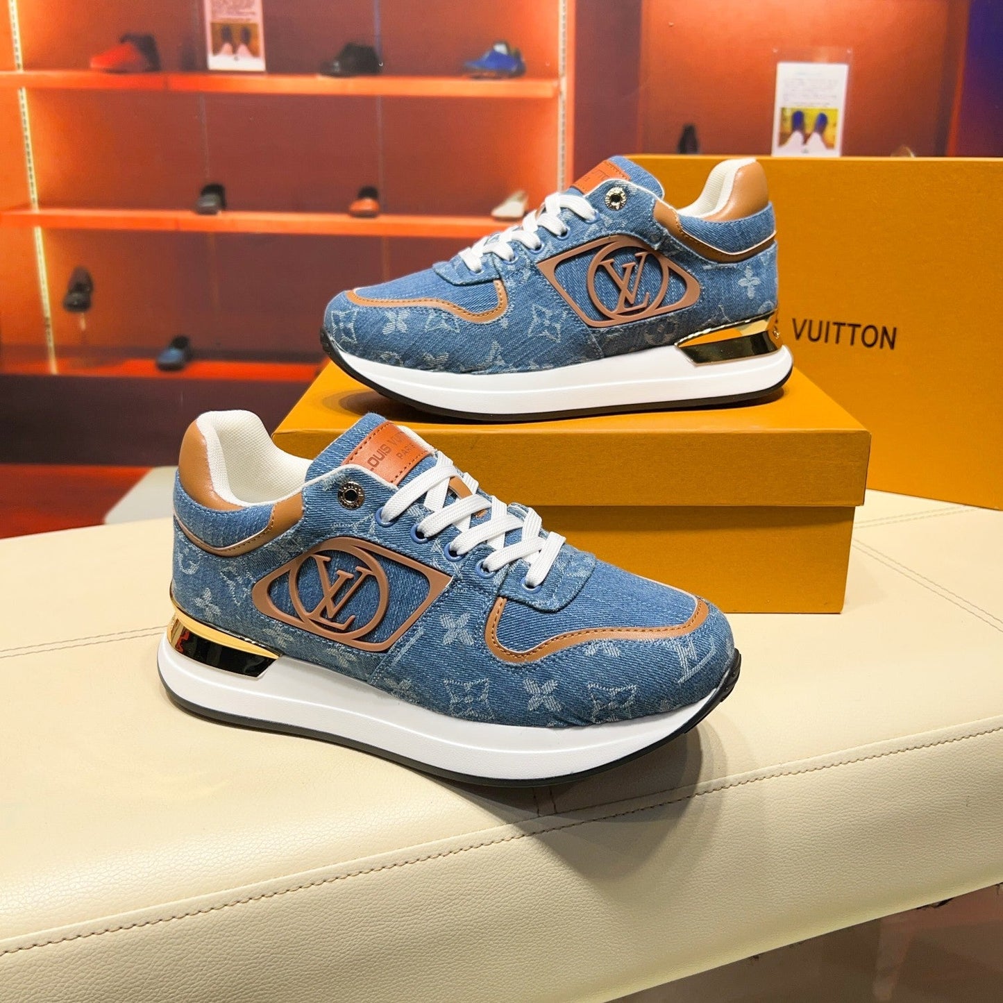 Sneakers