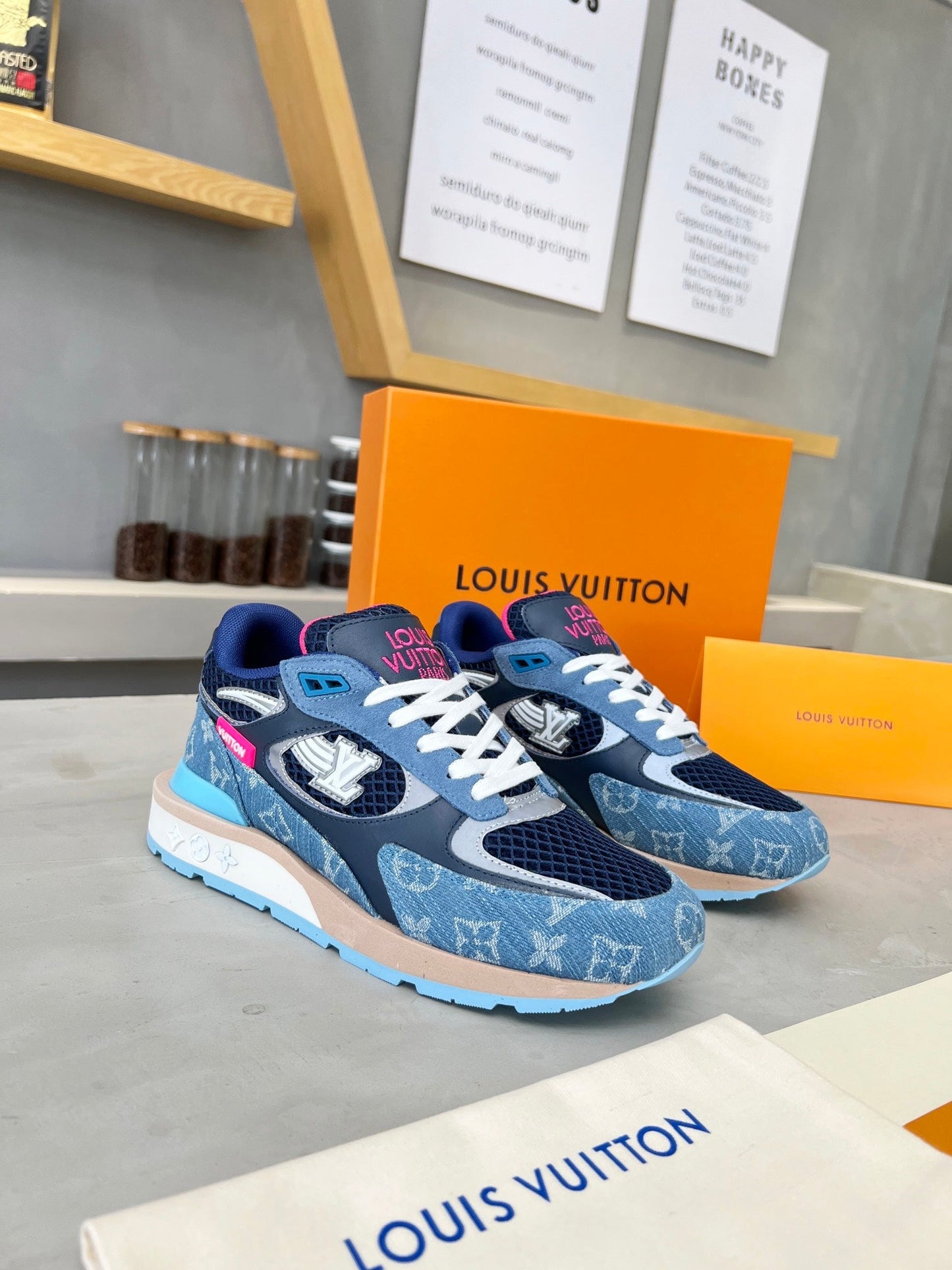 Sneakers