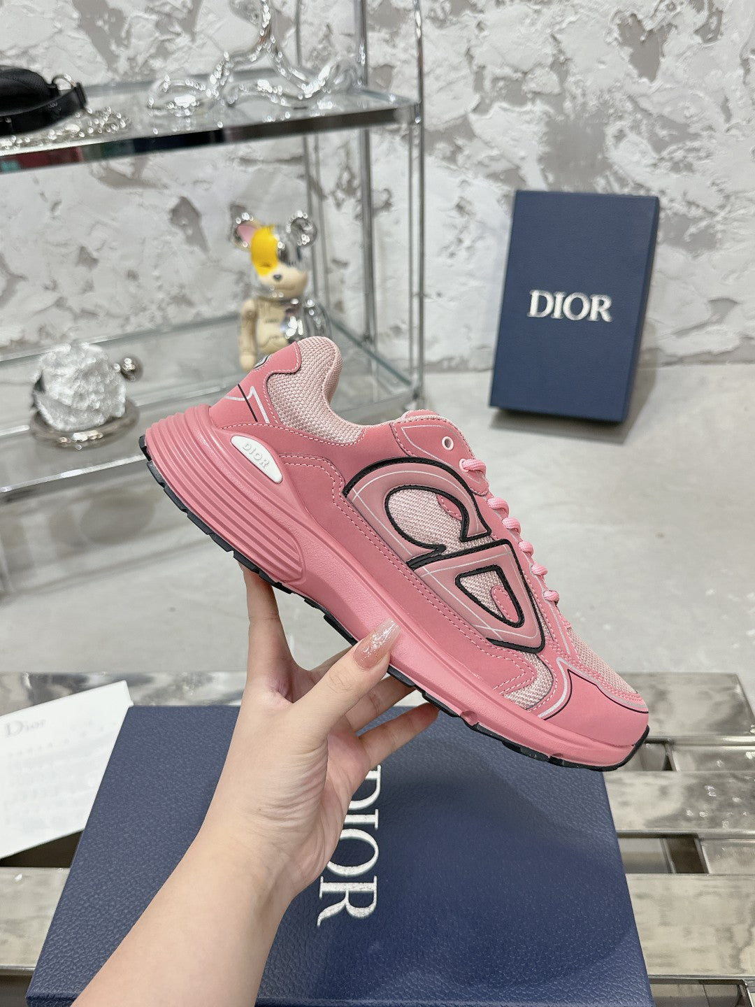 Sneakers