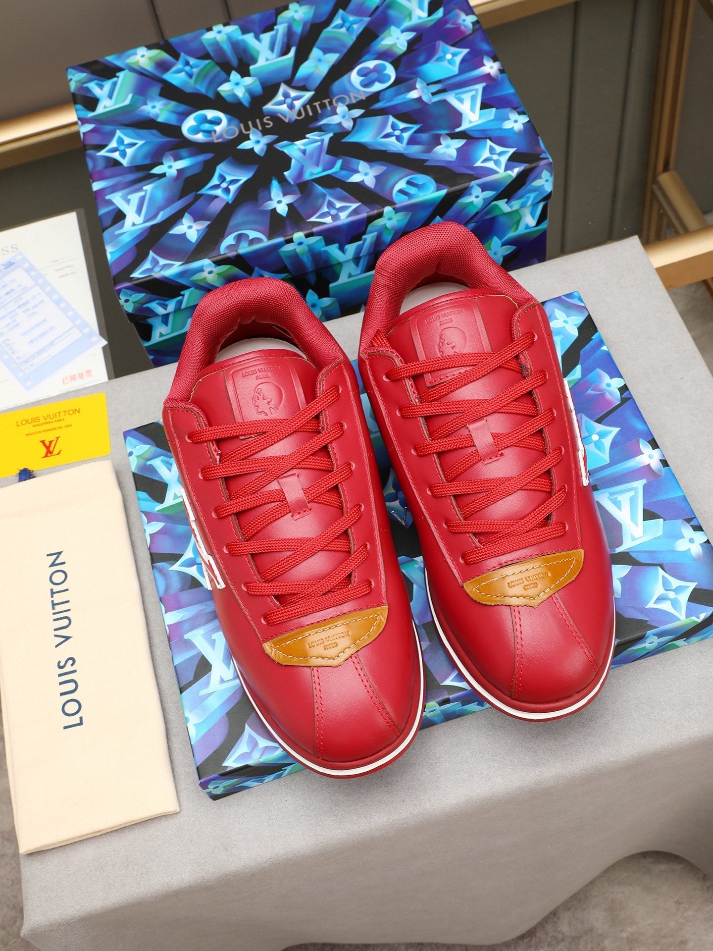 Sneakers