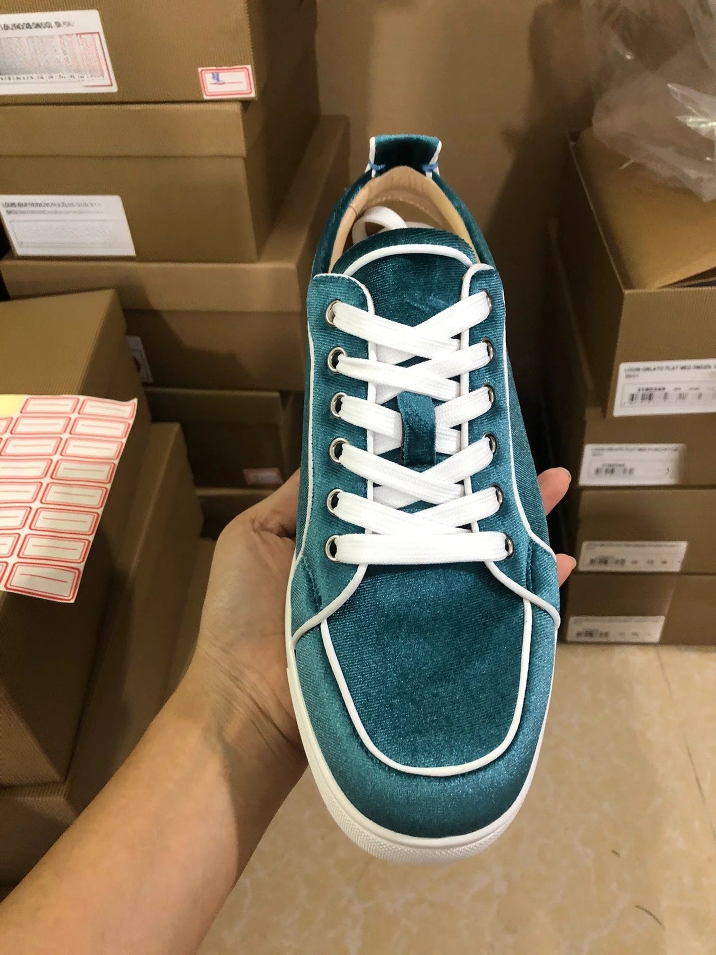 Sneaker