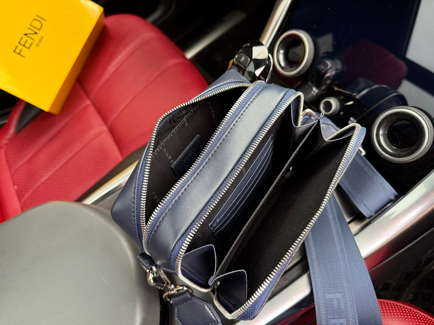 Shoulder Bags
