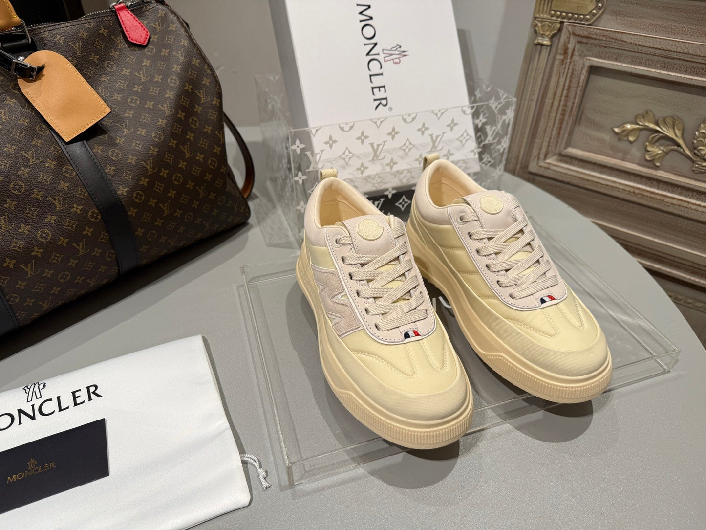 Sneakers