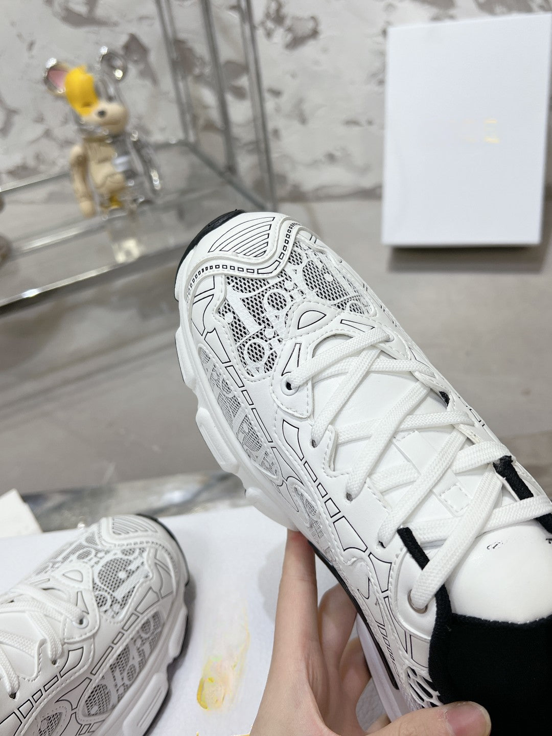 Sneakers