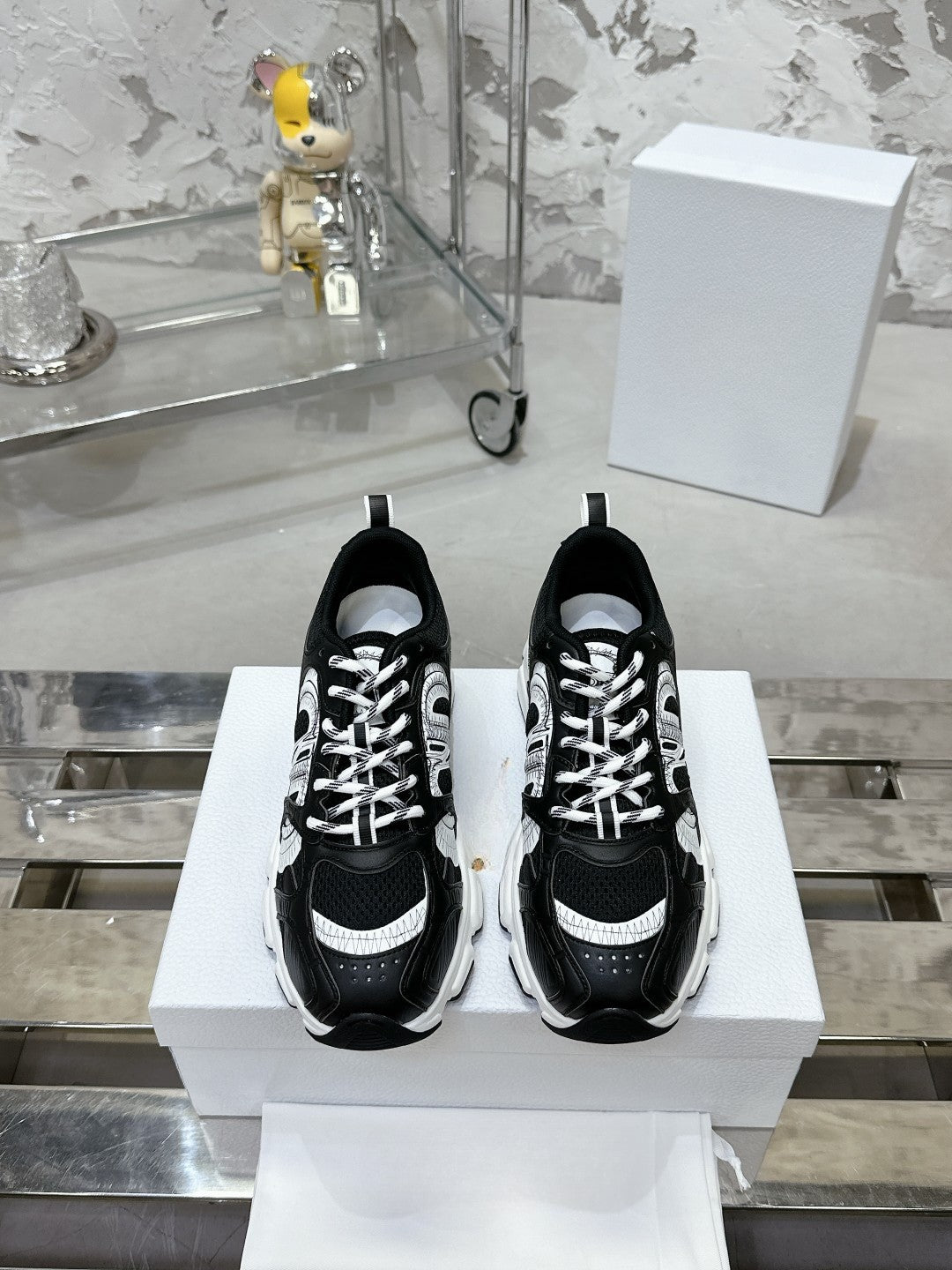 Sneakers