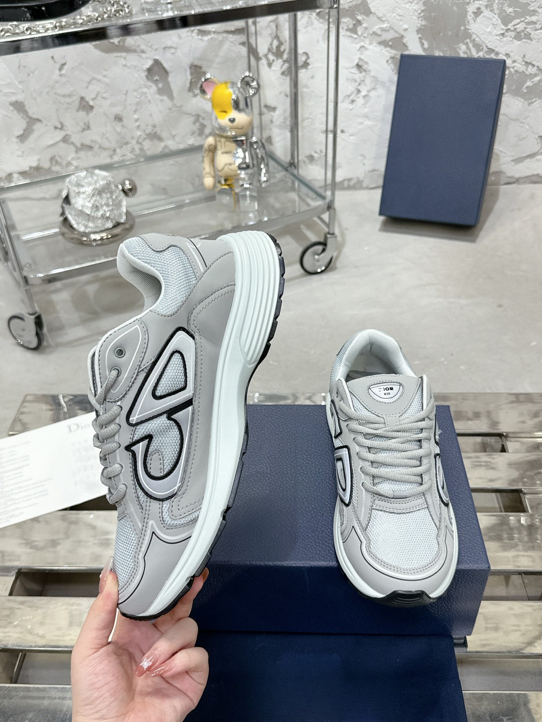 Sneakers