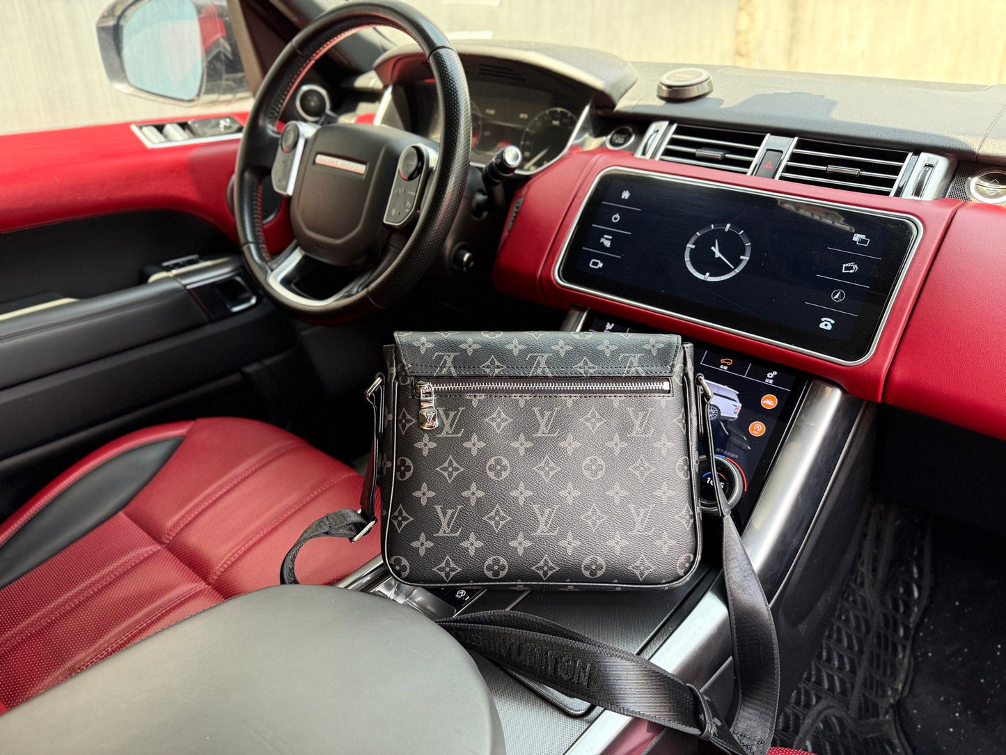 Shoulder Bags