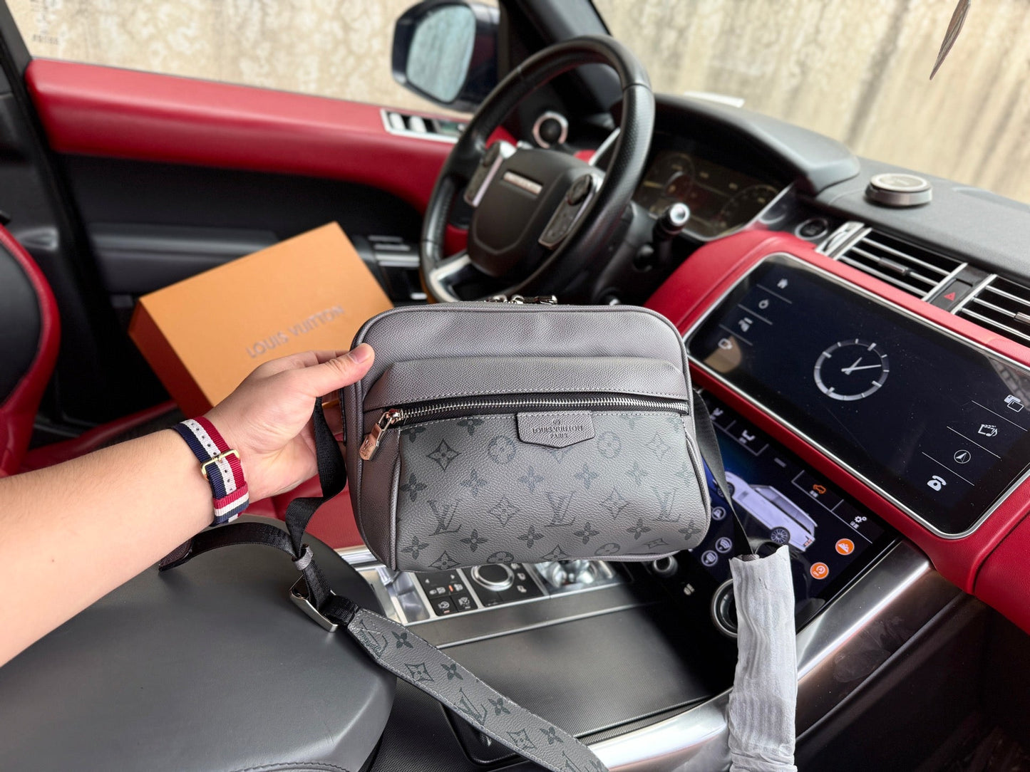 Shoulder Bags