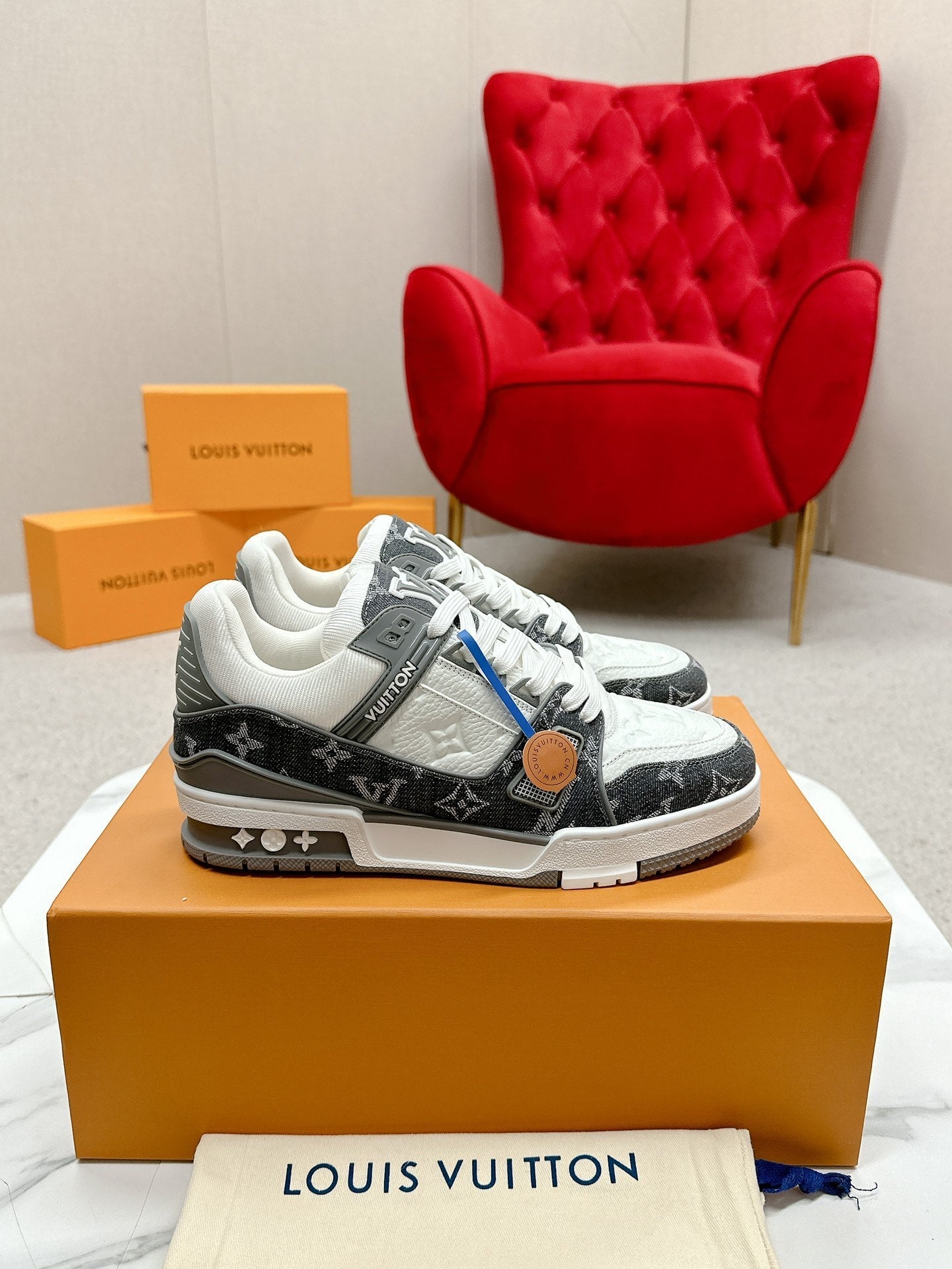 Sneakers