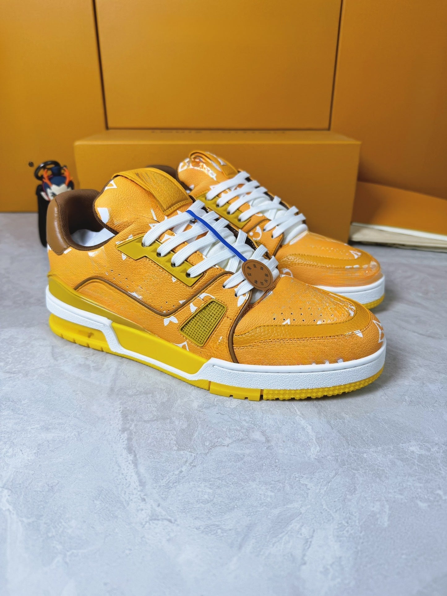 Sneakers