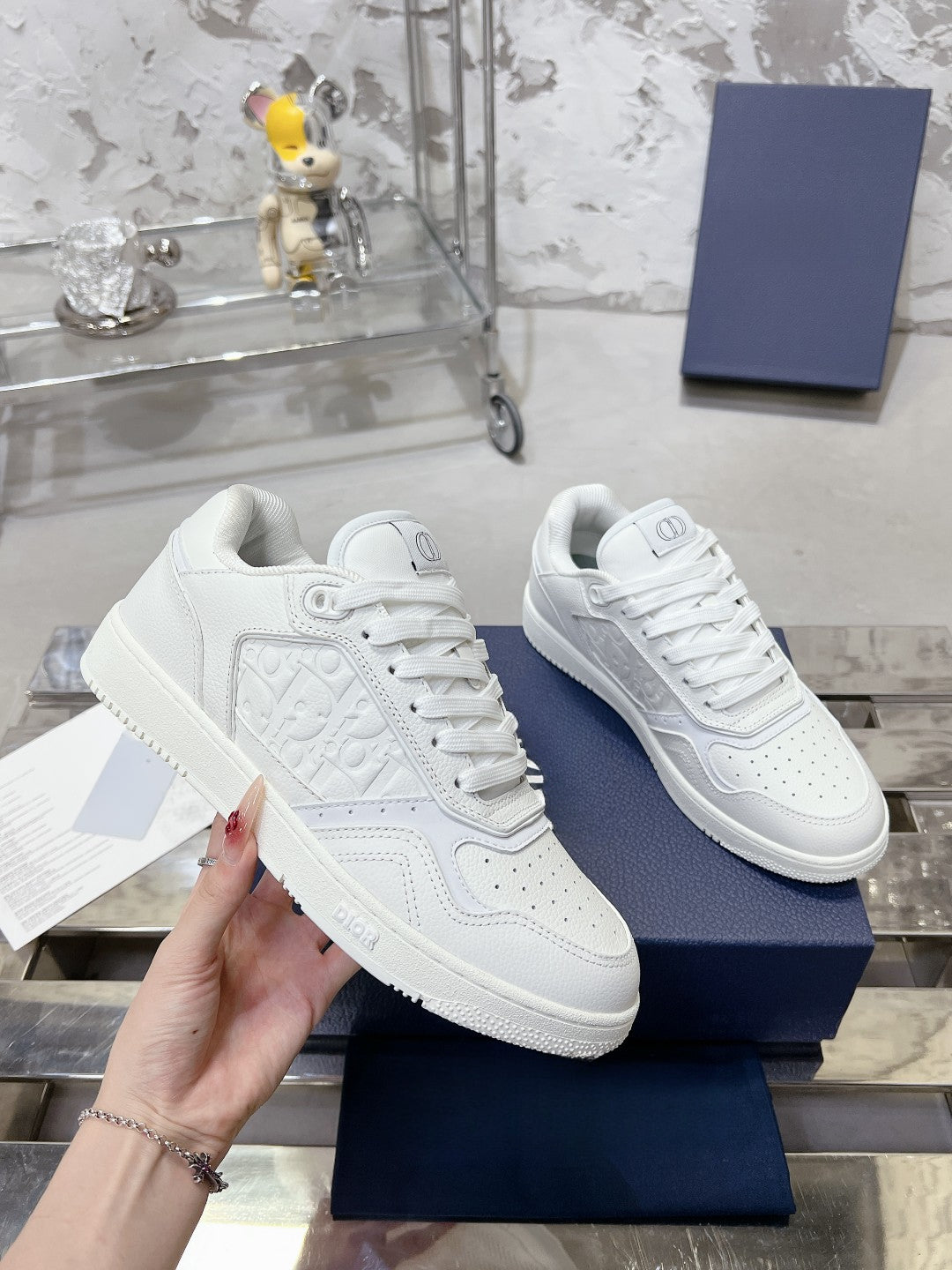 Sneakers