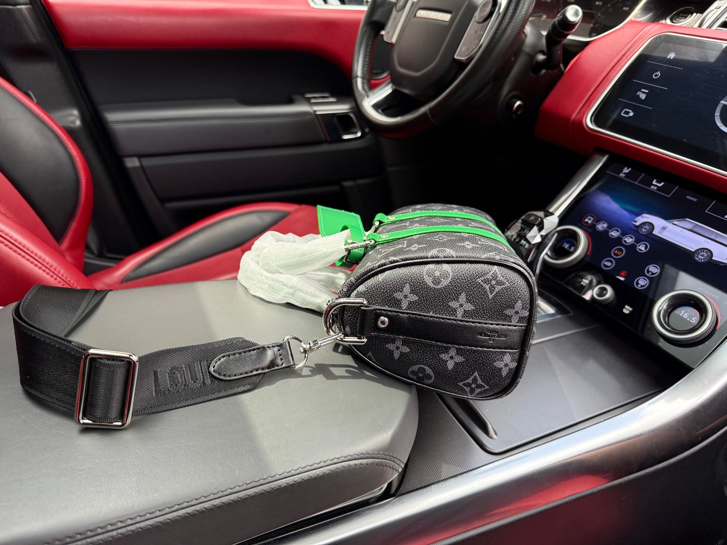 Shoulder Bags