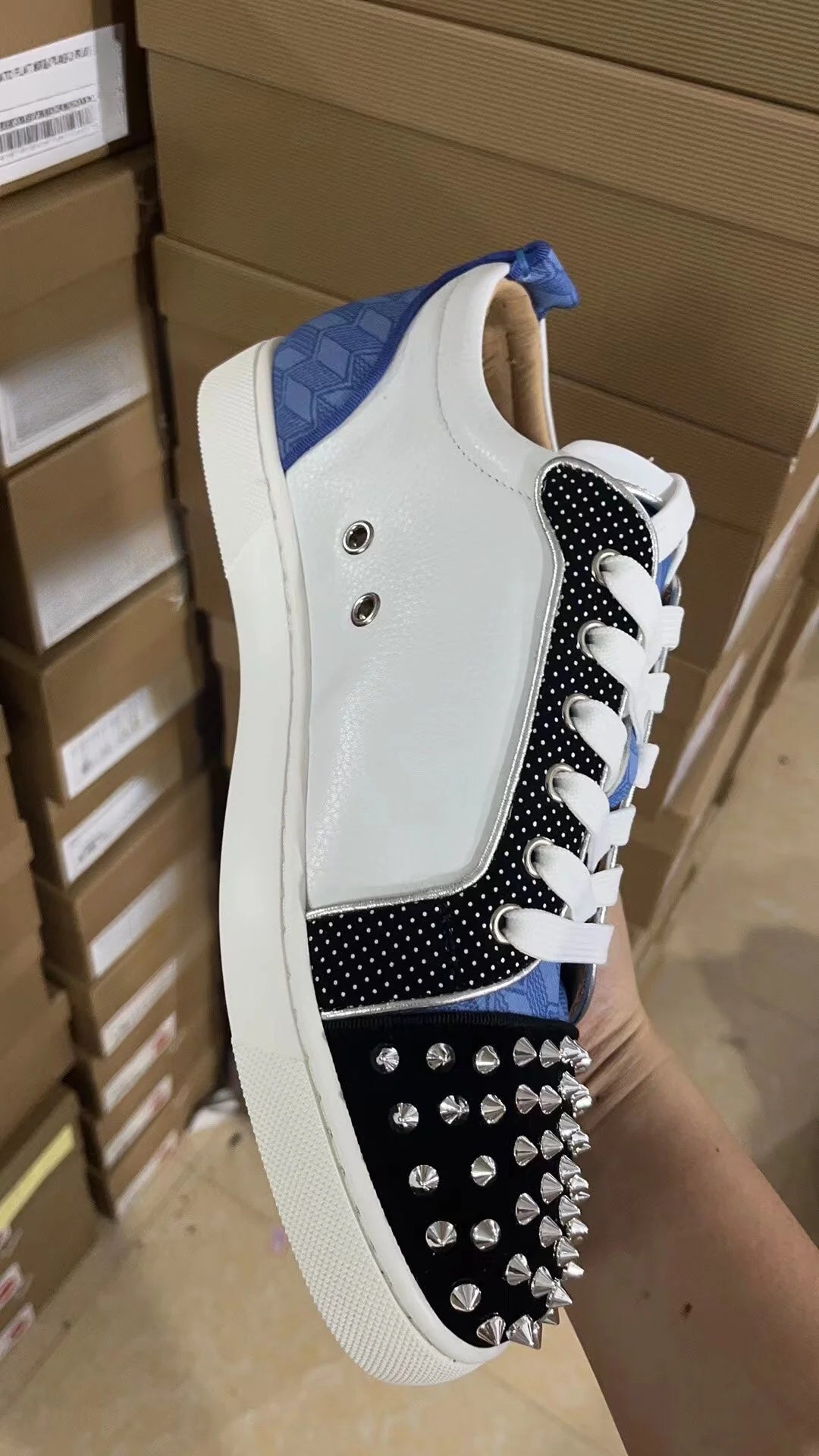 Sneakers