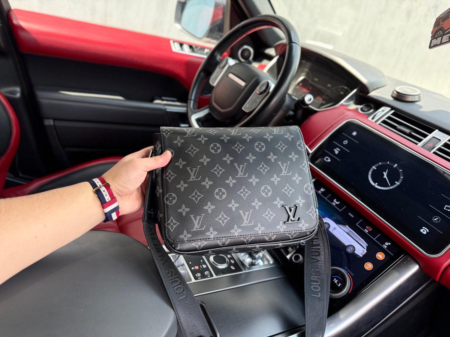 Shoulder Bags