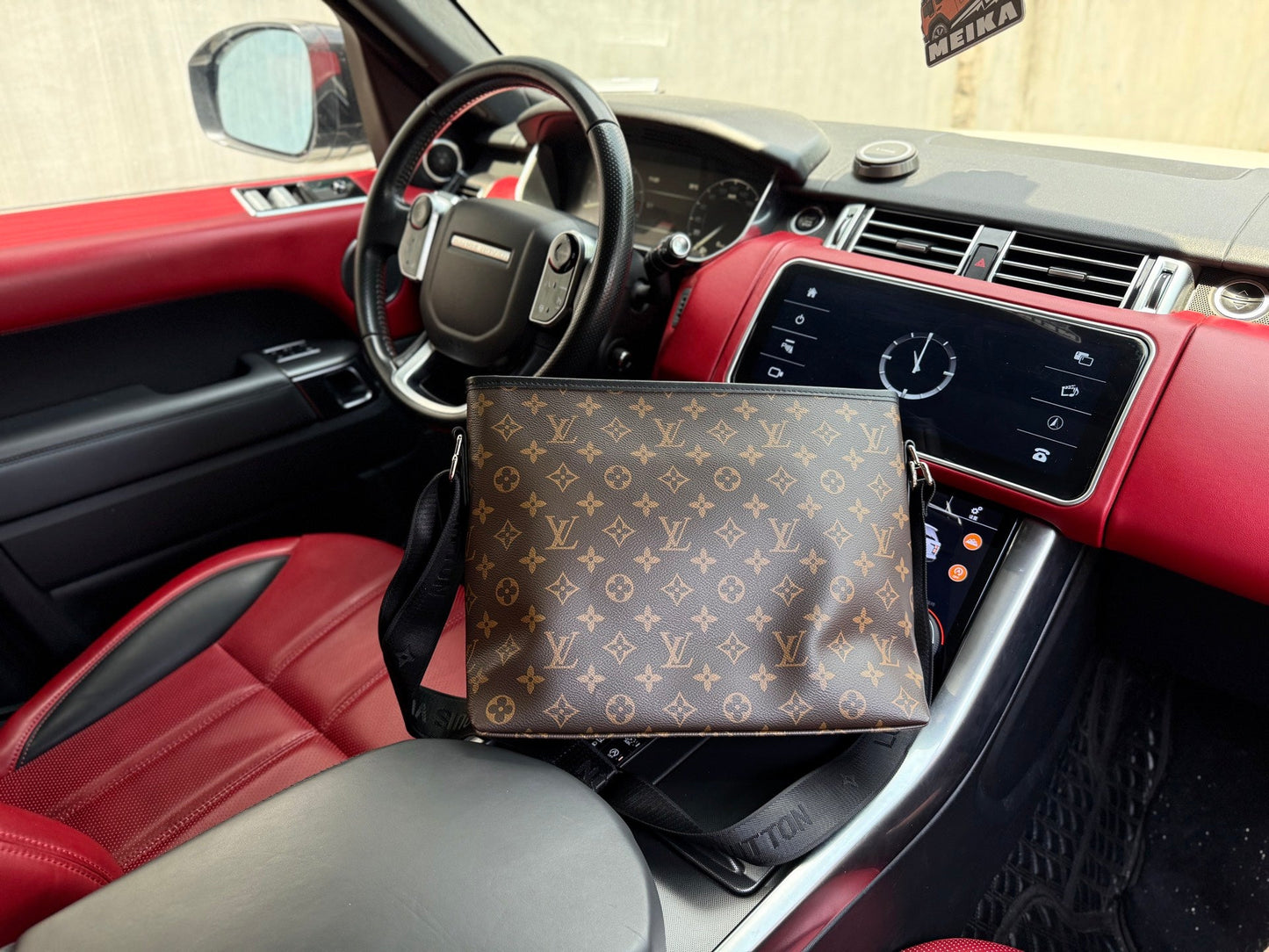 Shoulder Bags