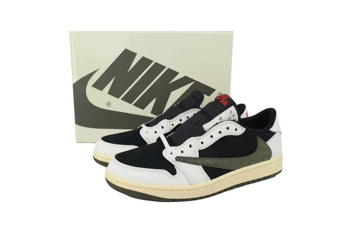 Sneaker