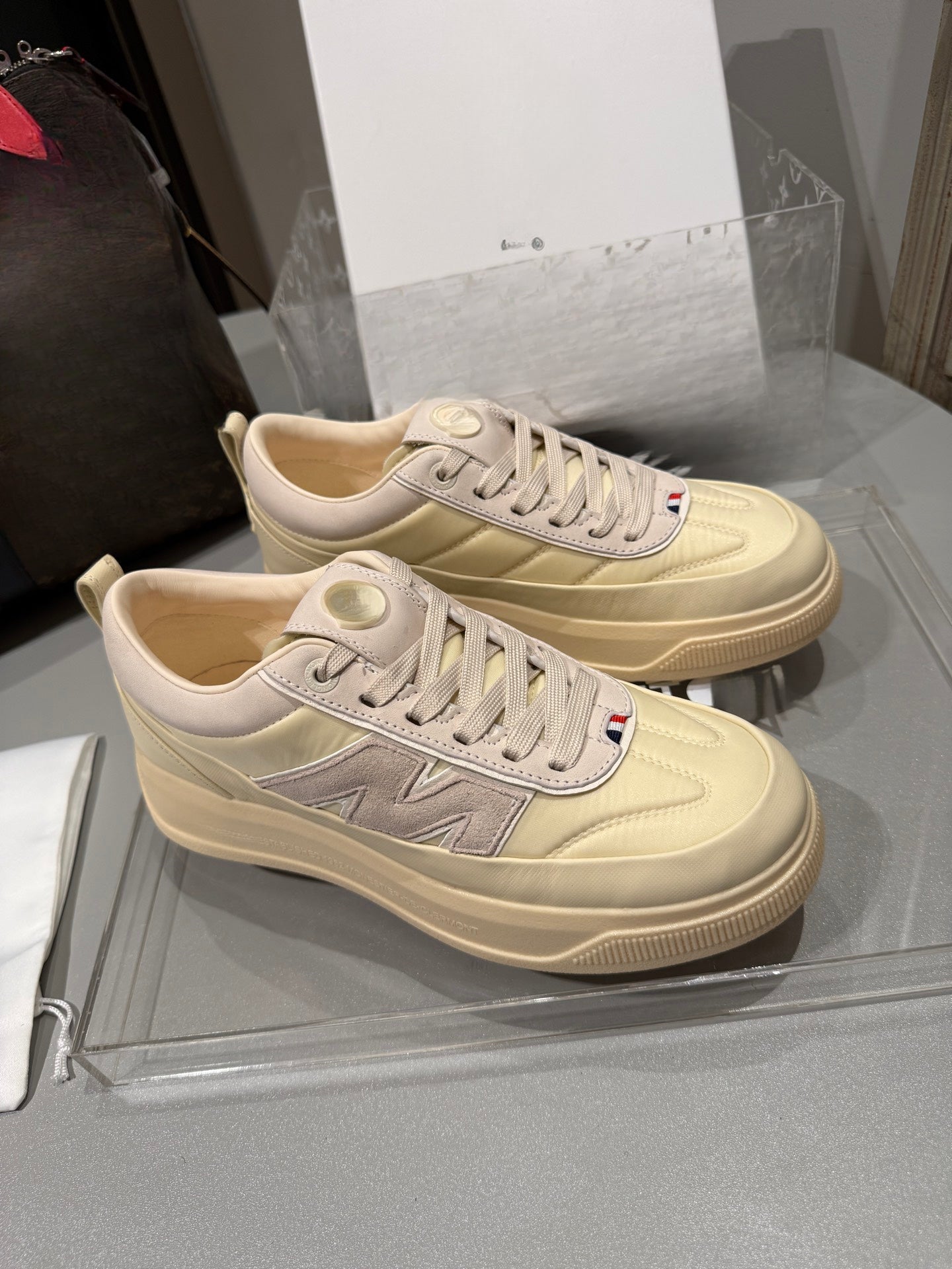 Sneakers