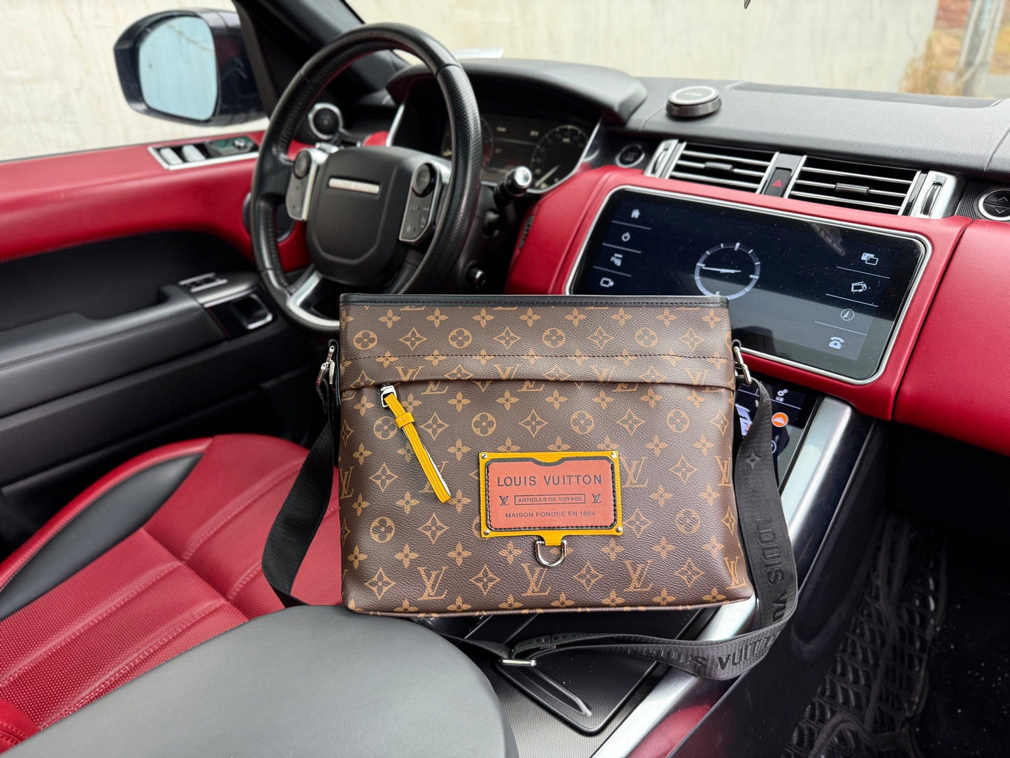 Shoulder Bags