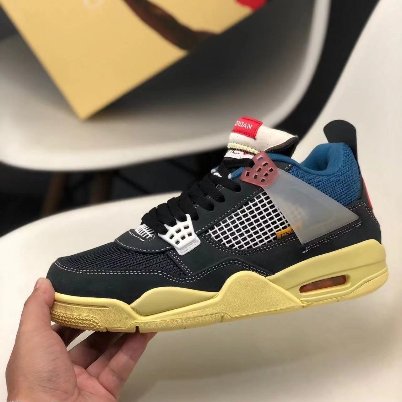 Sneakers