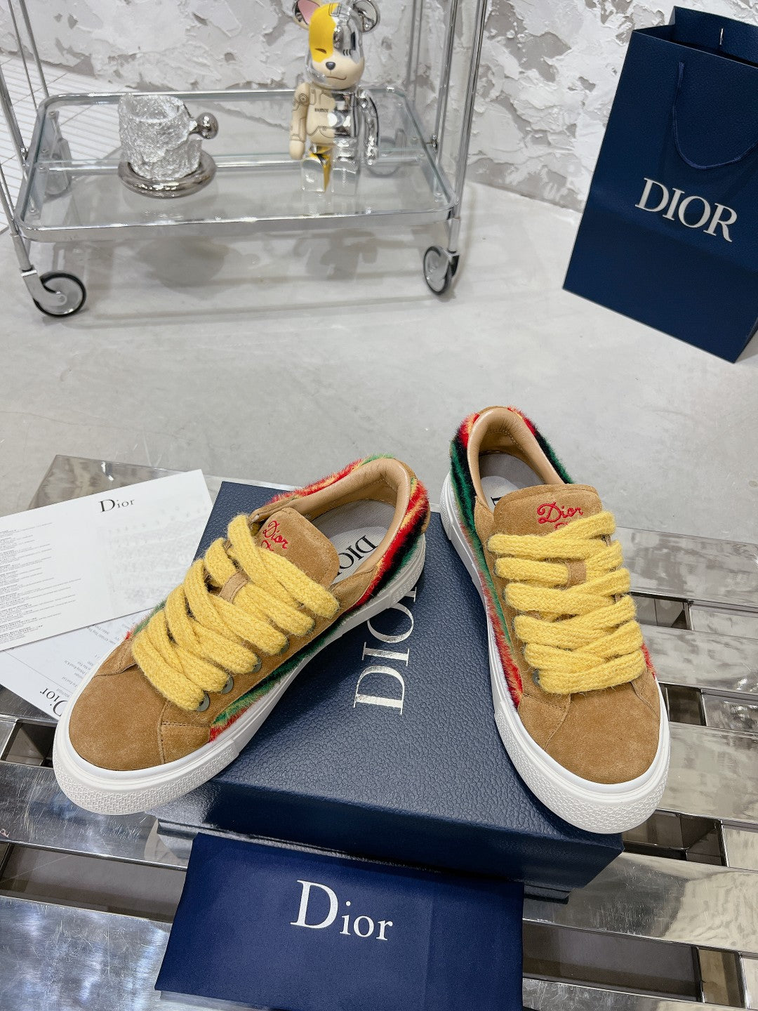 Sneakers