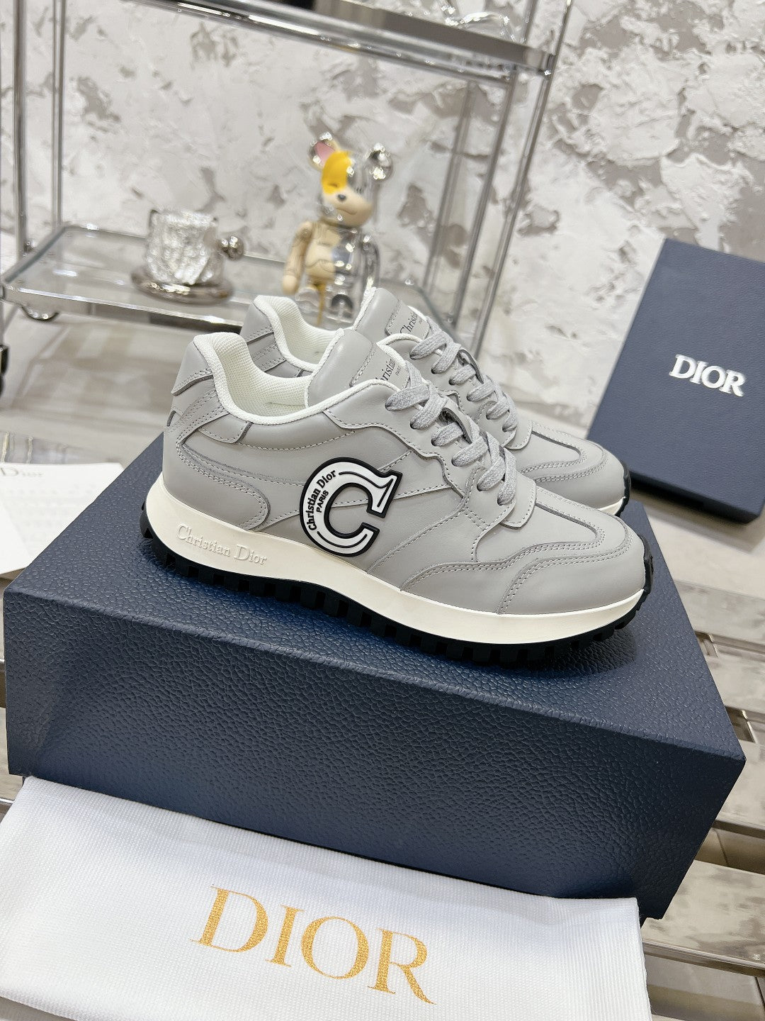 Sneakers