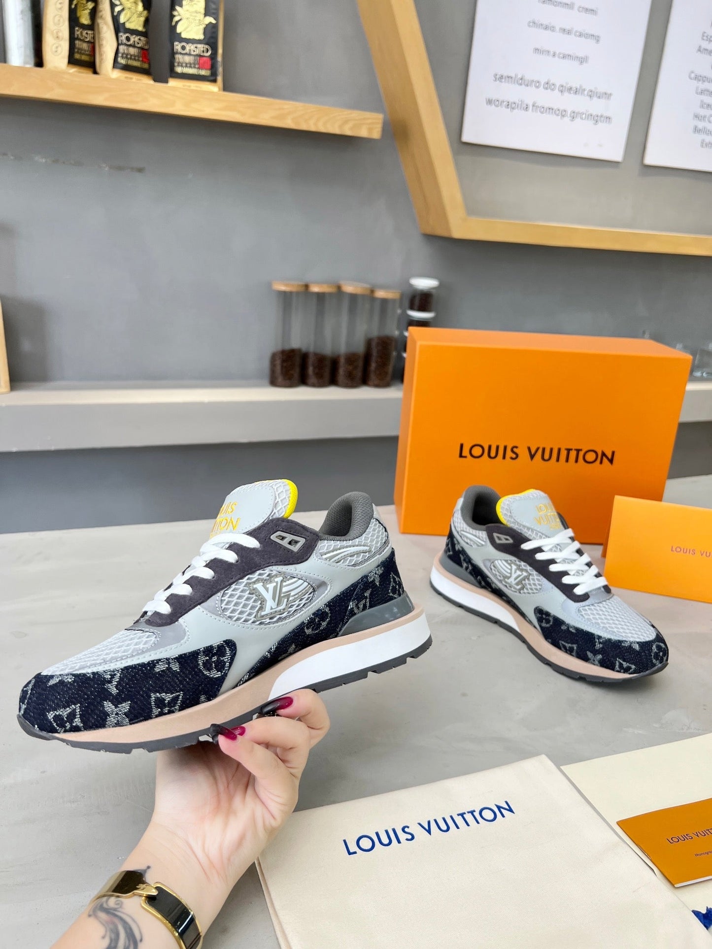 Sneakers
