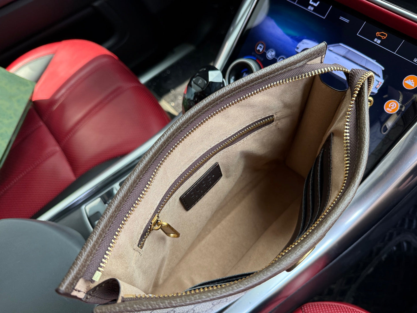 handbag