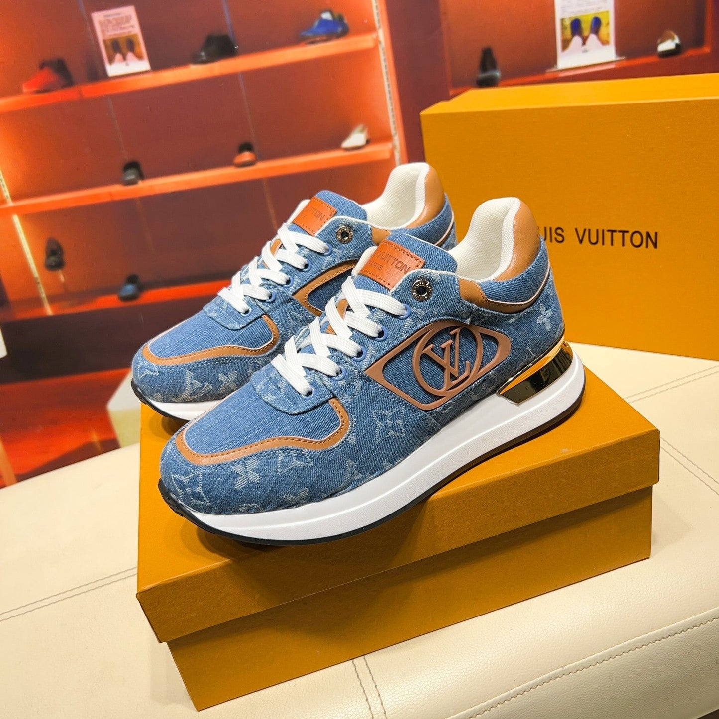Sneakers