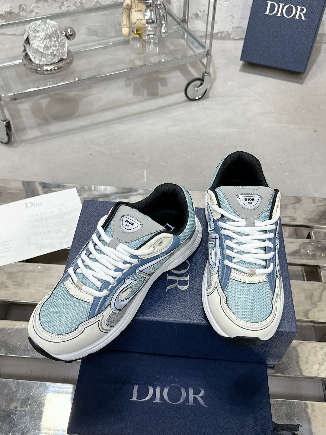Sneakers
