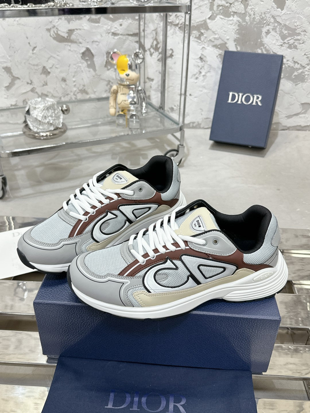 Sneakers