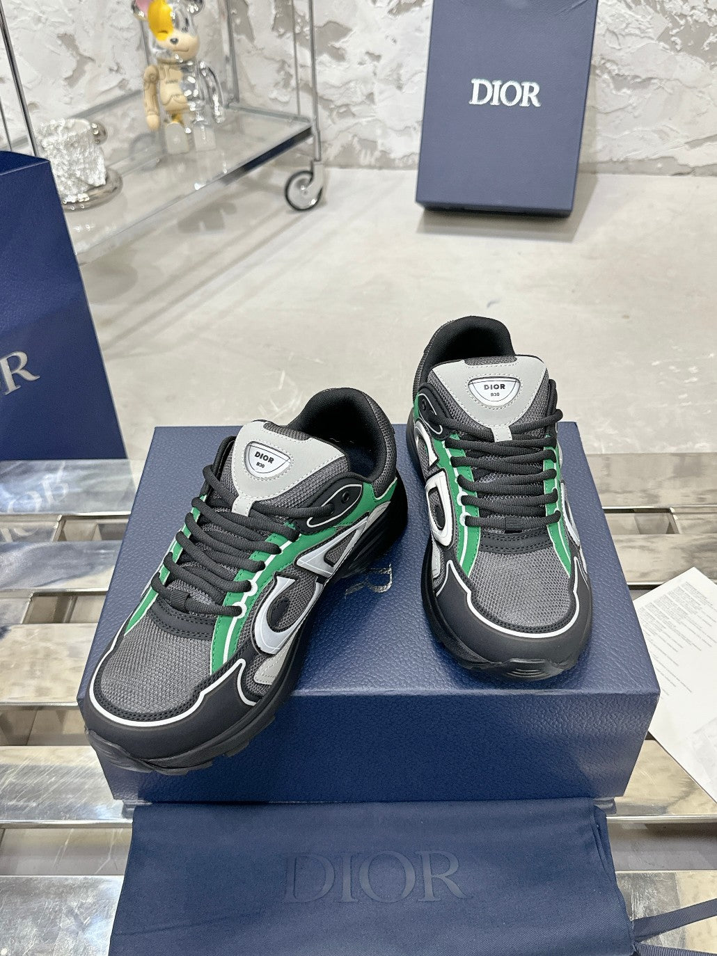 Sneakers