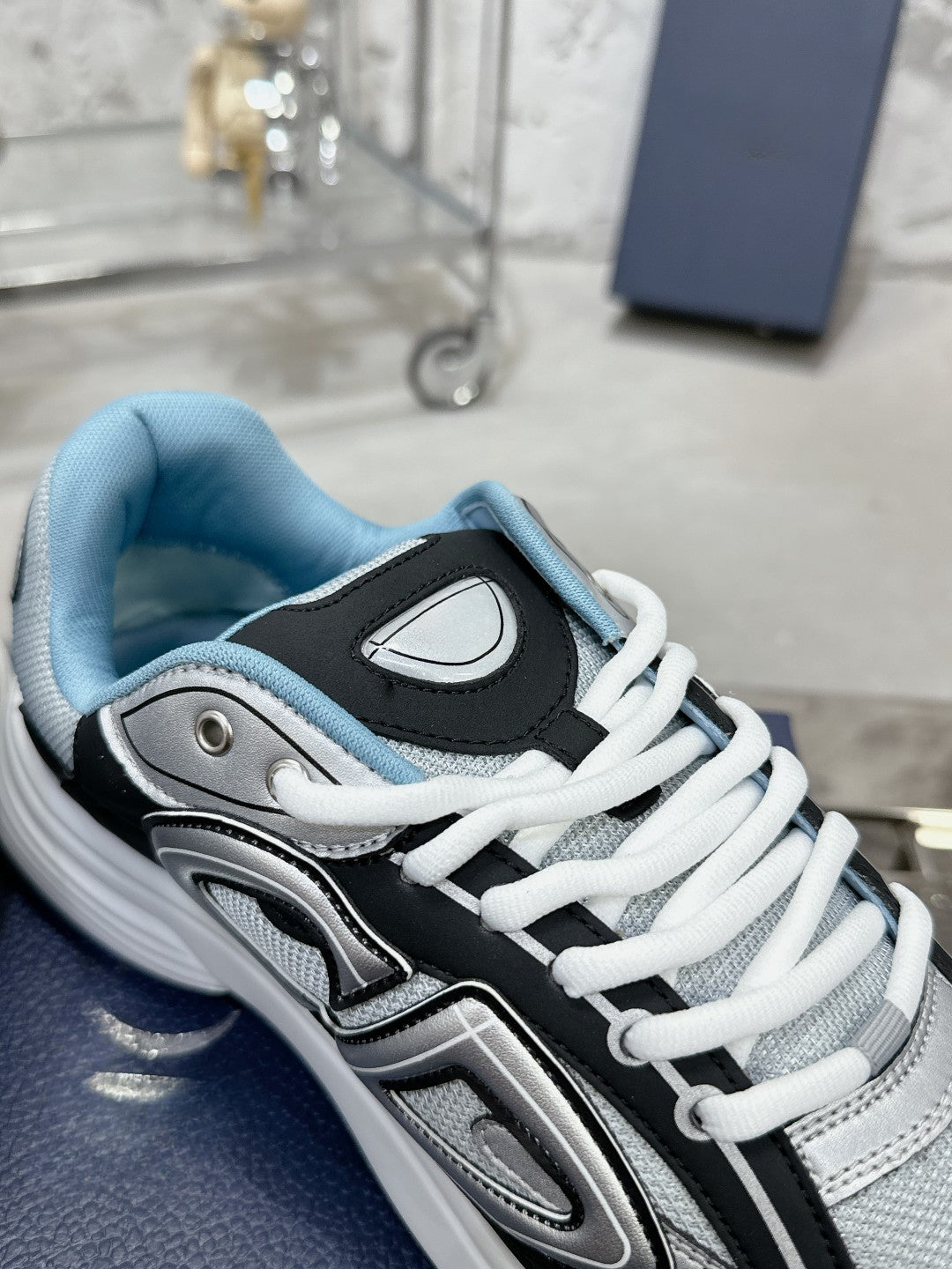 Sneakers