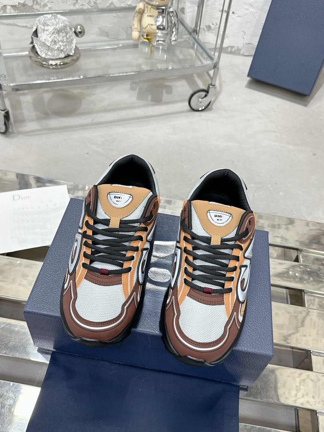 Sneakers