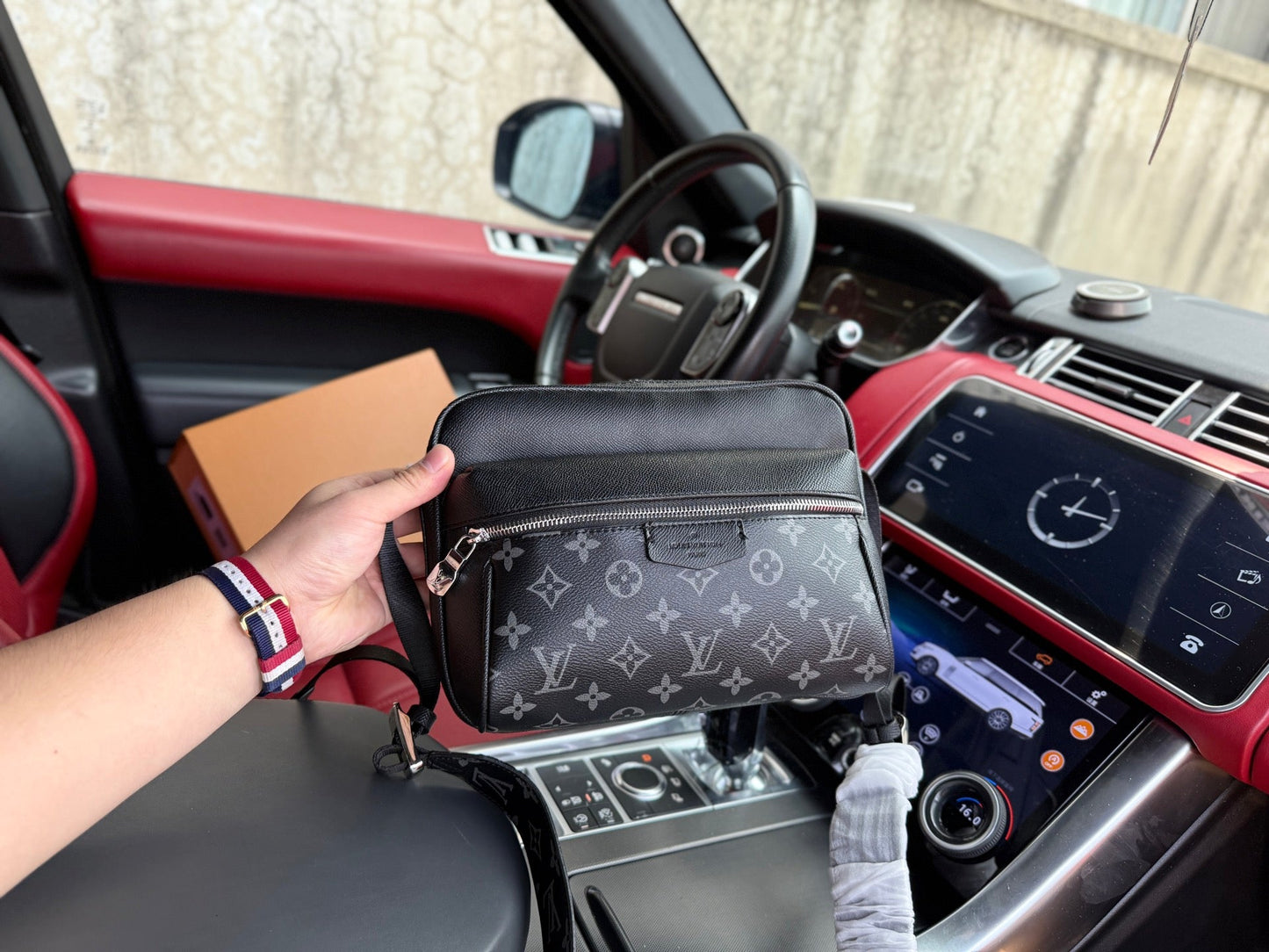Shoulder Bags
