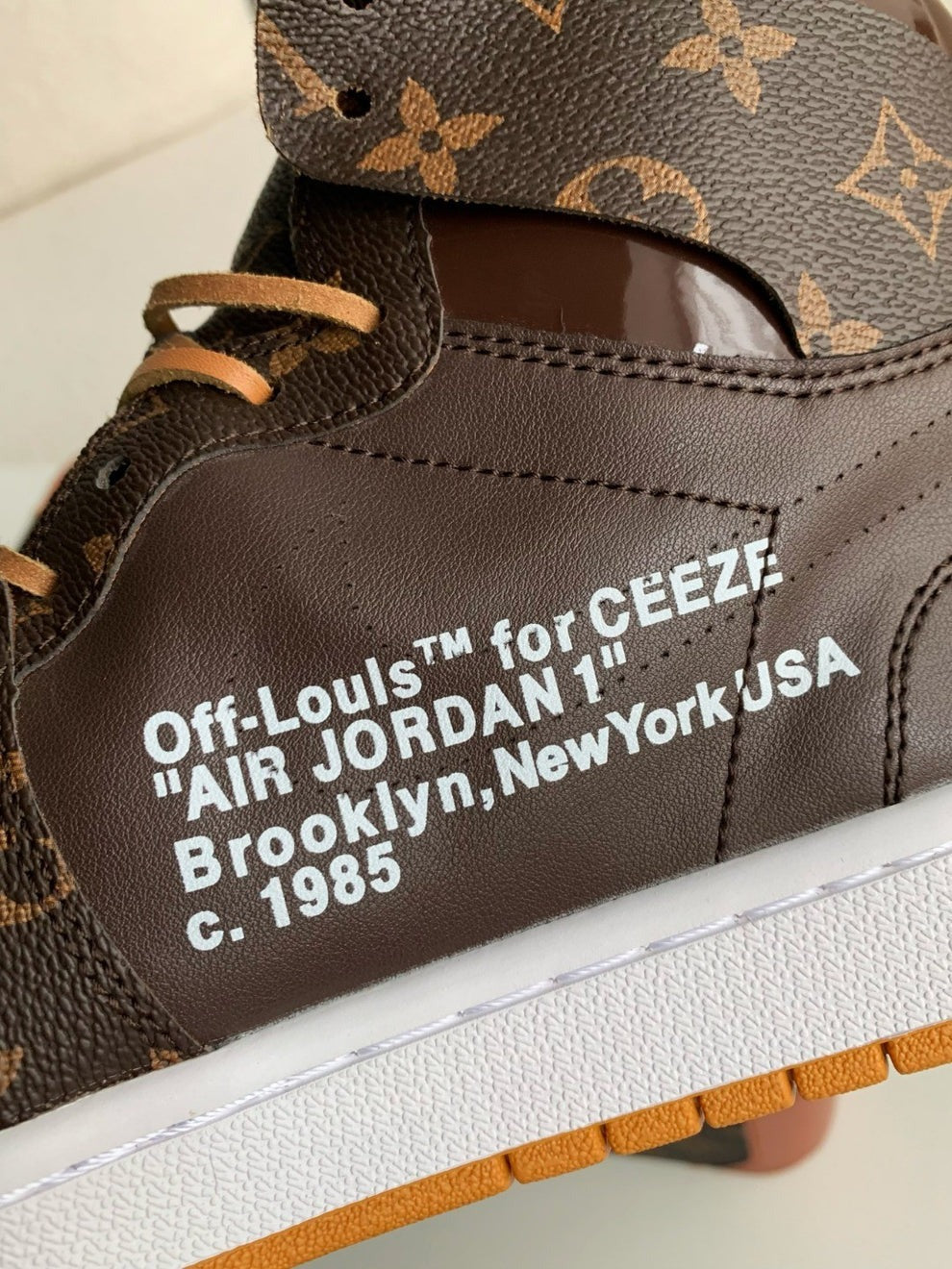 Sneaker