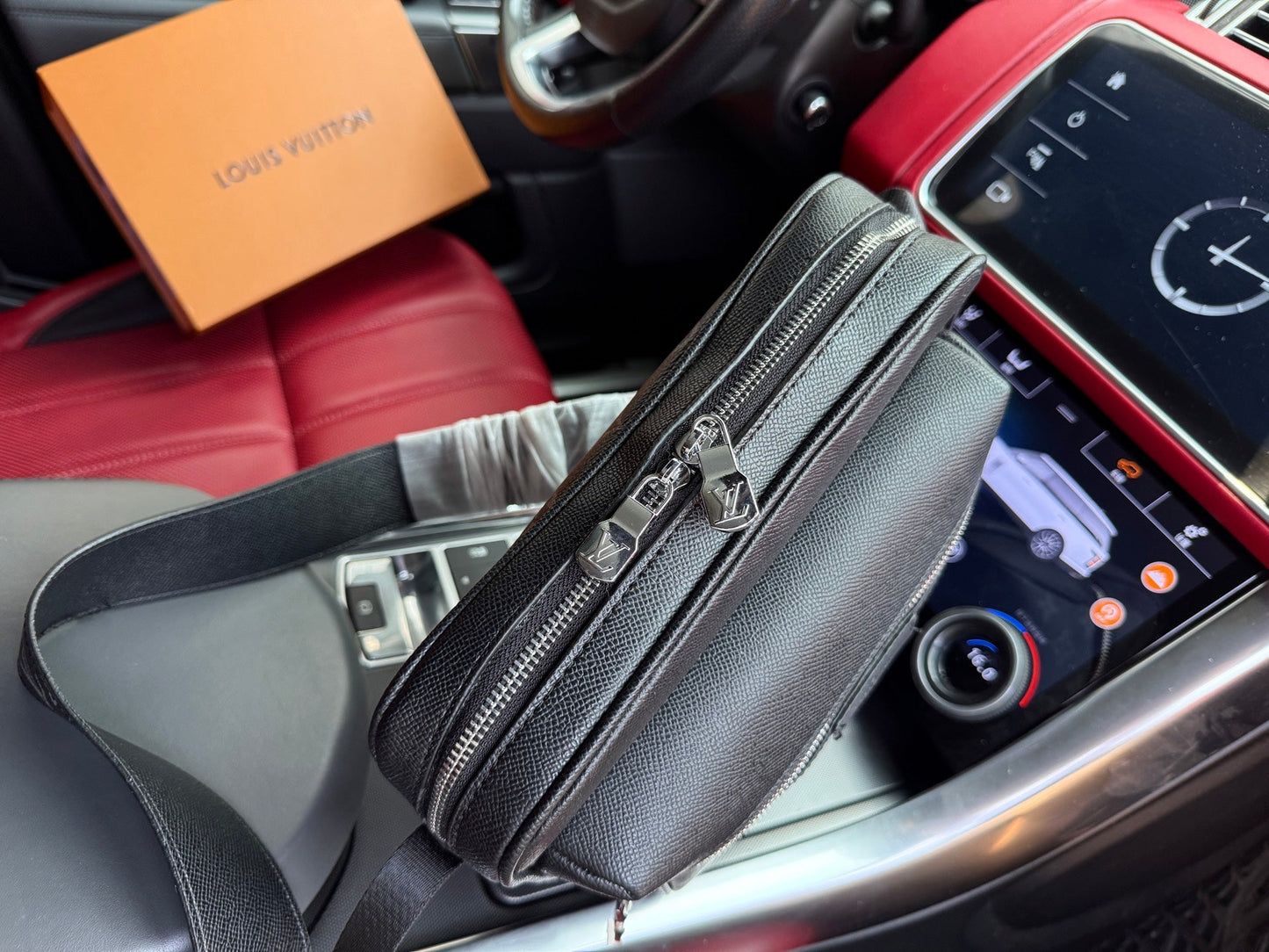 Shoulder Bags