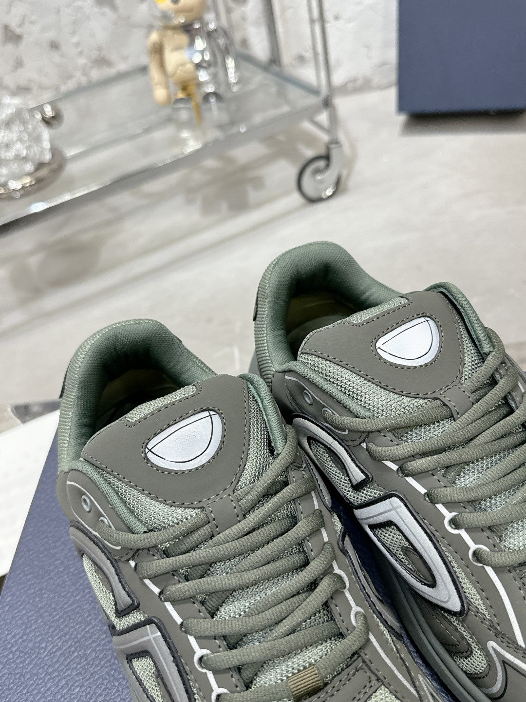 Sneakers