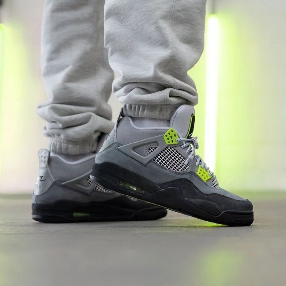 Sneakers