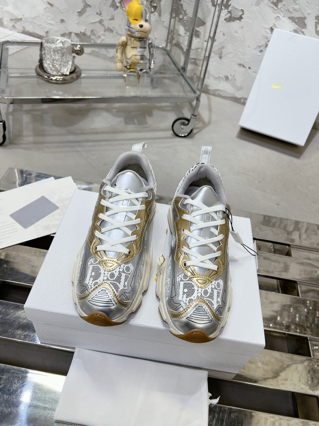 Sneakers