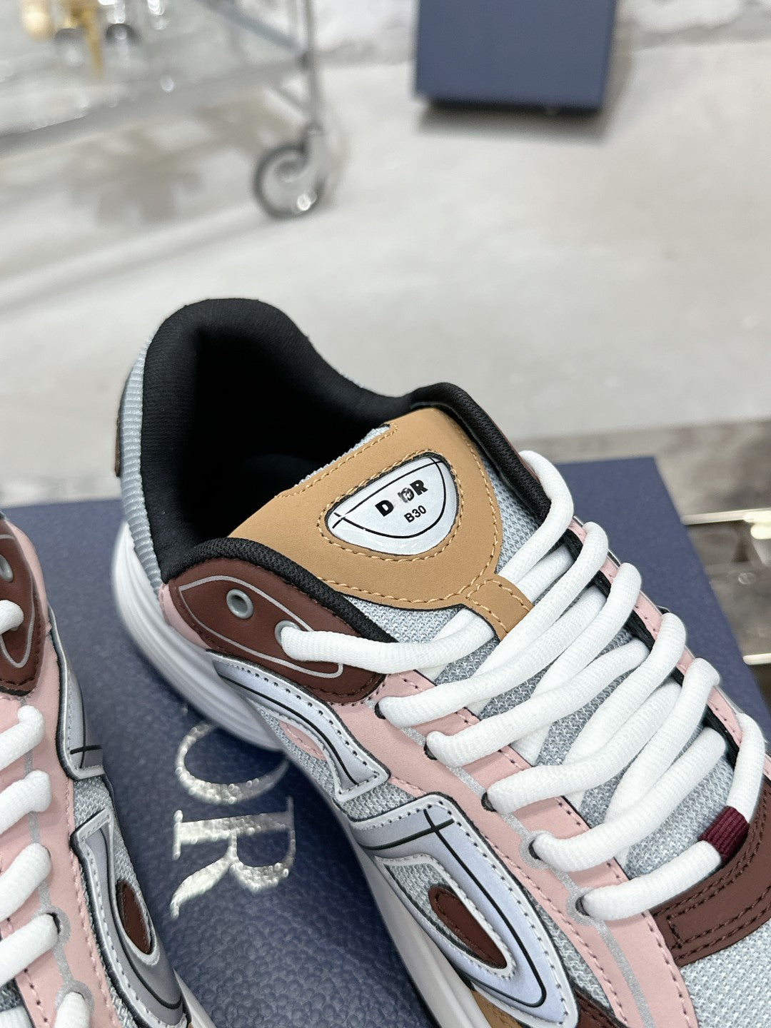 Sneakers