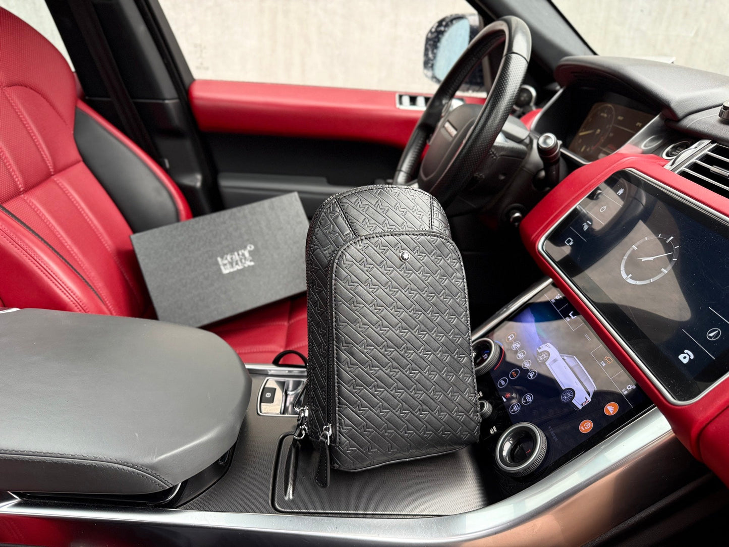 Shoulder Bags
