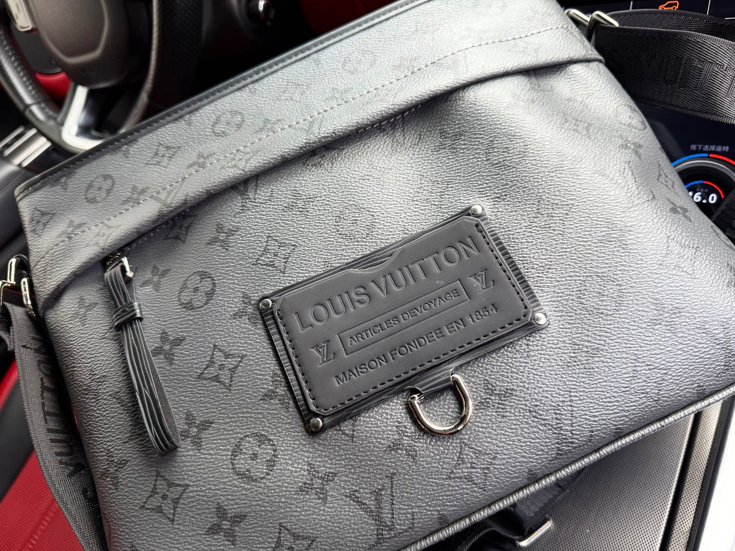Shoulder Bags