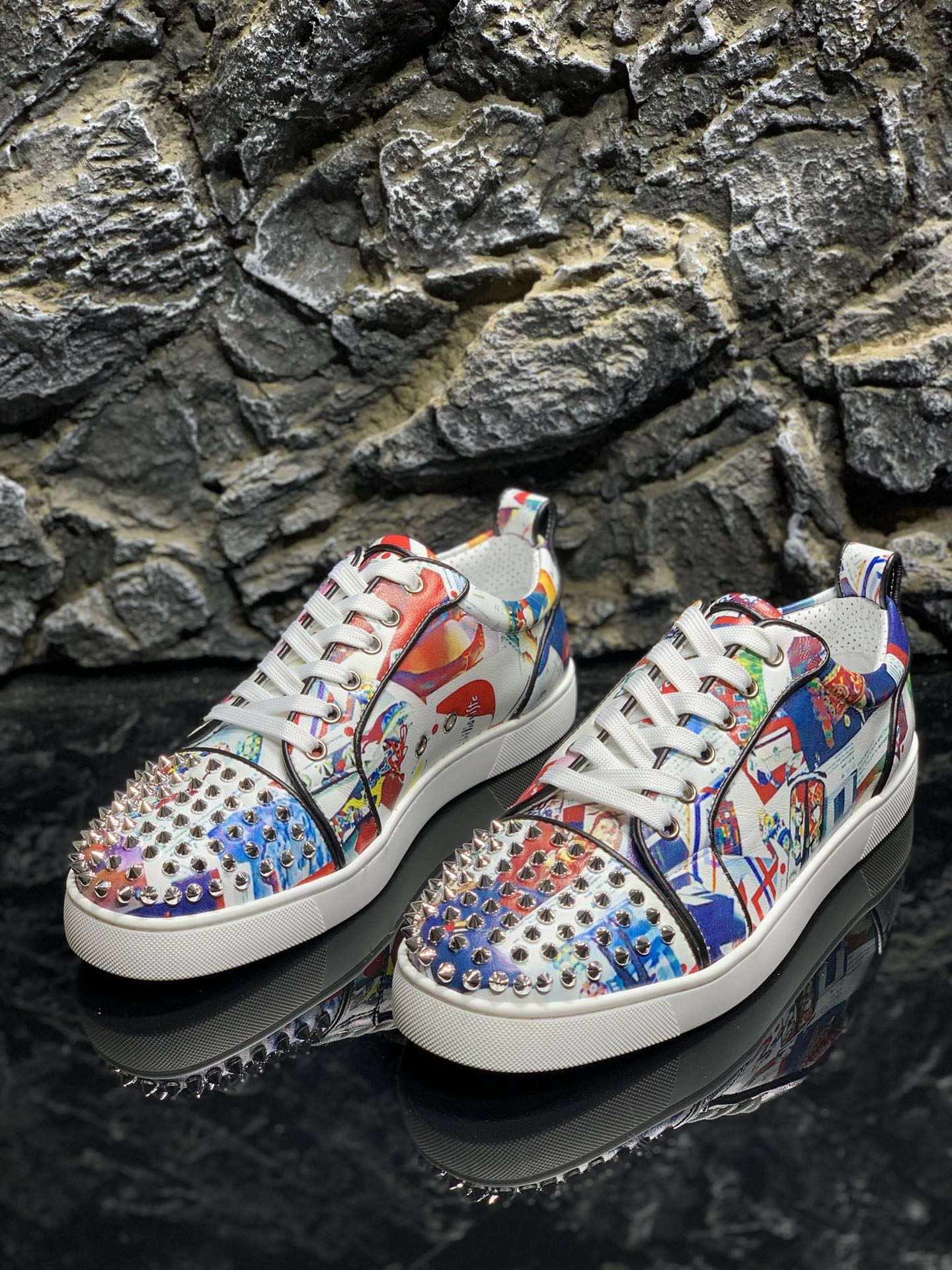 Sneakers