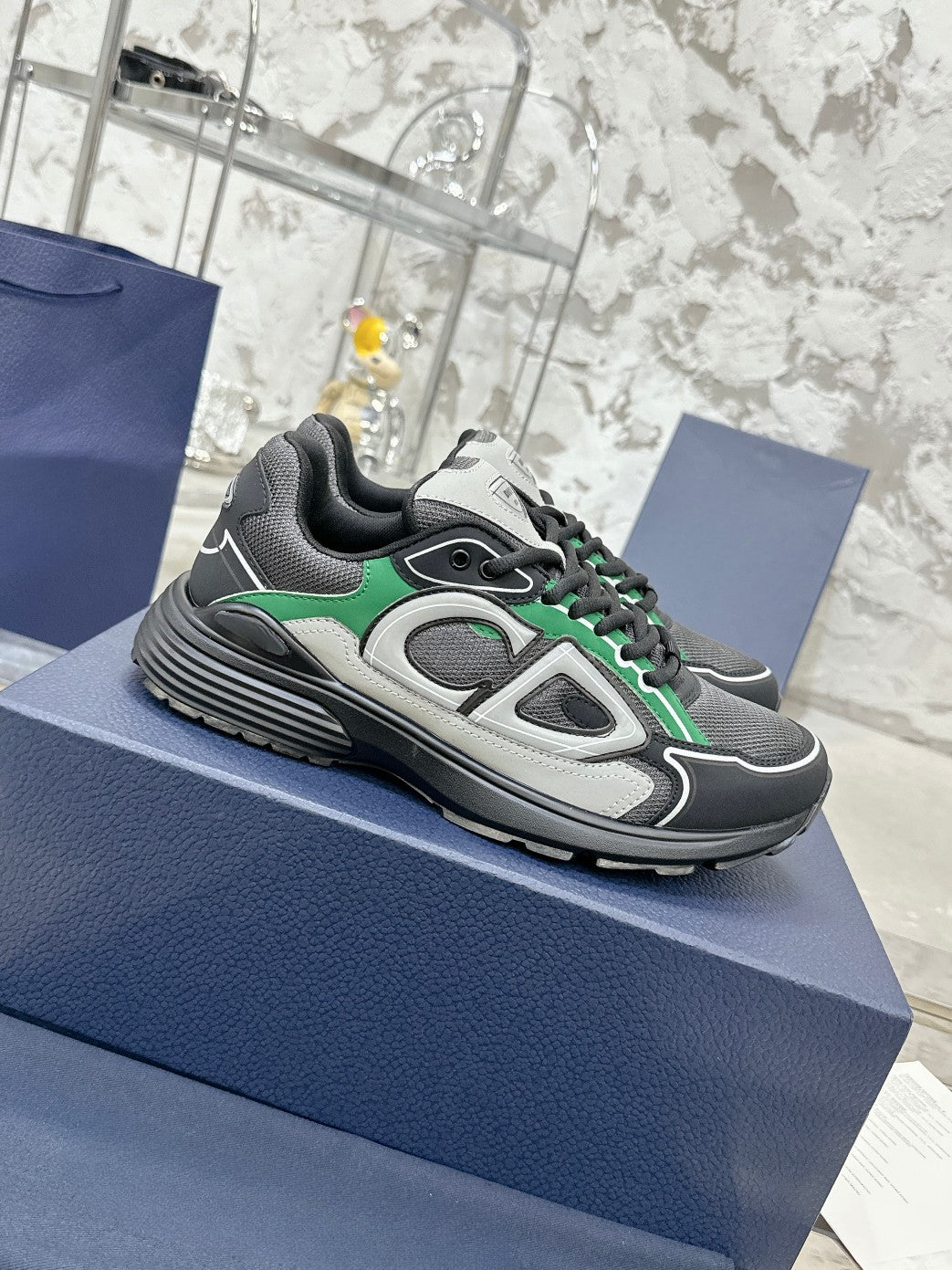 Sneakers